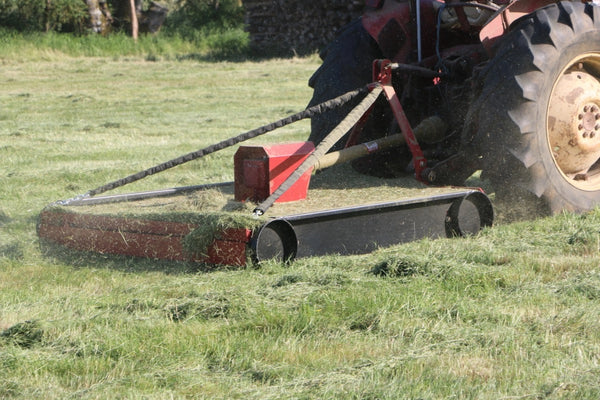 GeoTech Pro SLP 160 Weidemäher 160 cm, im Einsatz bei einem Anwender (Foto 1)