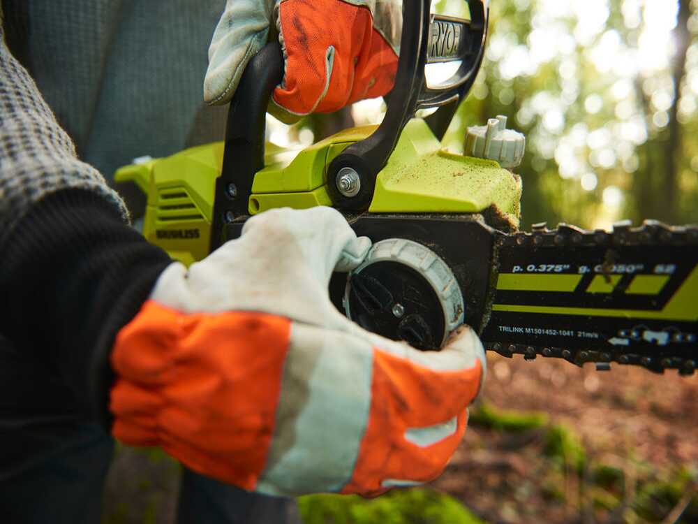 Ryobi BRUSHLESS RY36CSX35A-0 accu kettingzaag zwaard 35 cm, 36 V zonder accu, detail 5