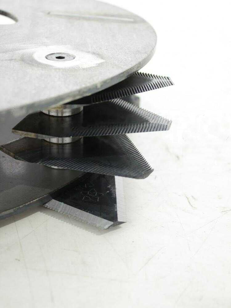 Seven Italy BIGCH420 benzine hakselaar takken tot 80 mm, elektrische start, detail 13